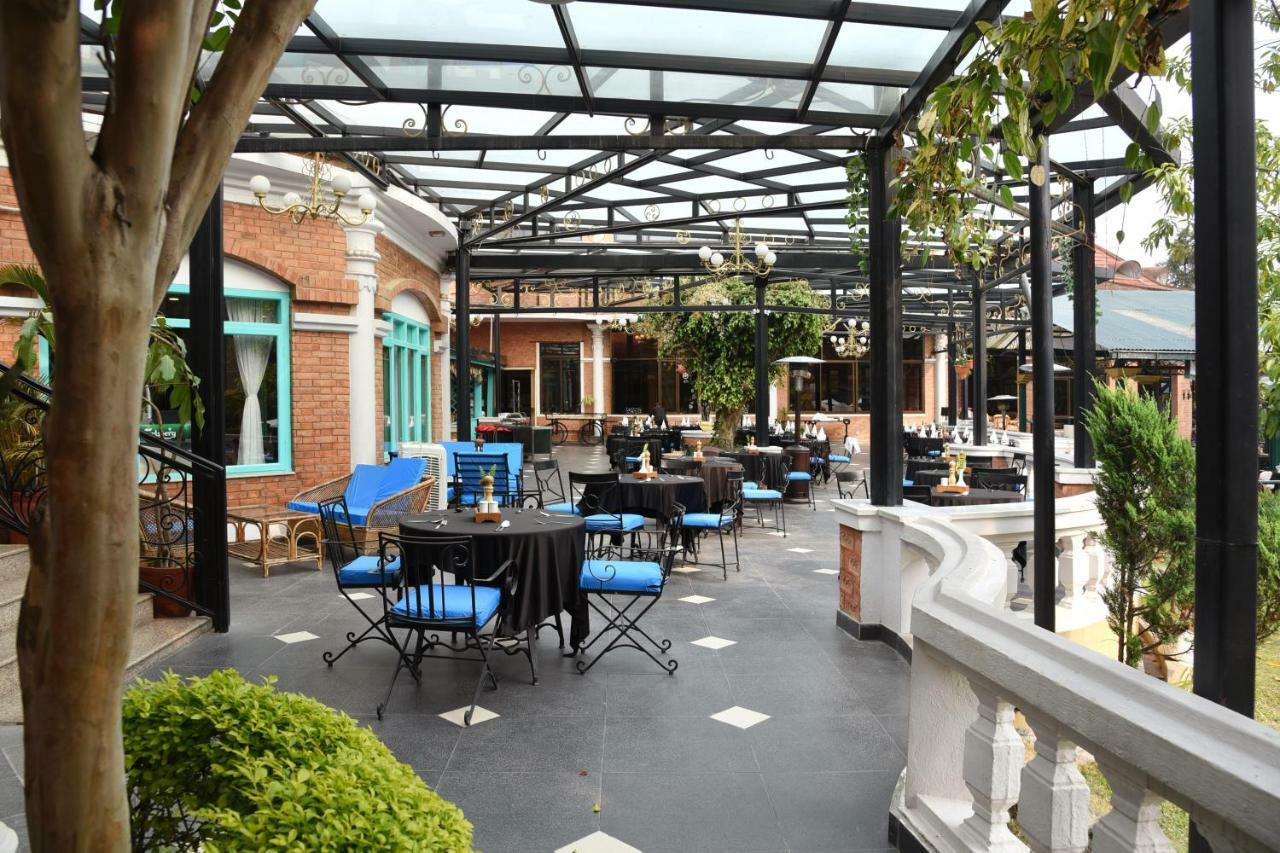 Park Village Resort By Kgh Group Катманду Экстерьер фото