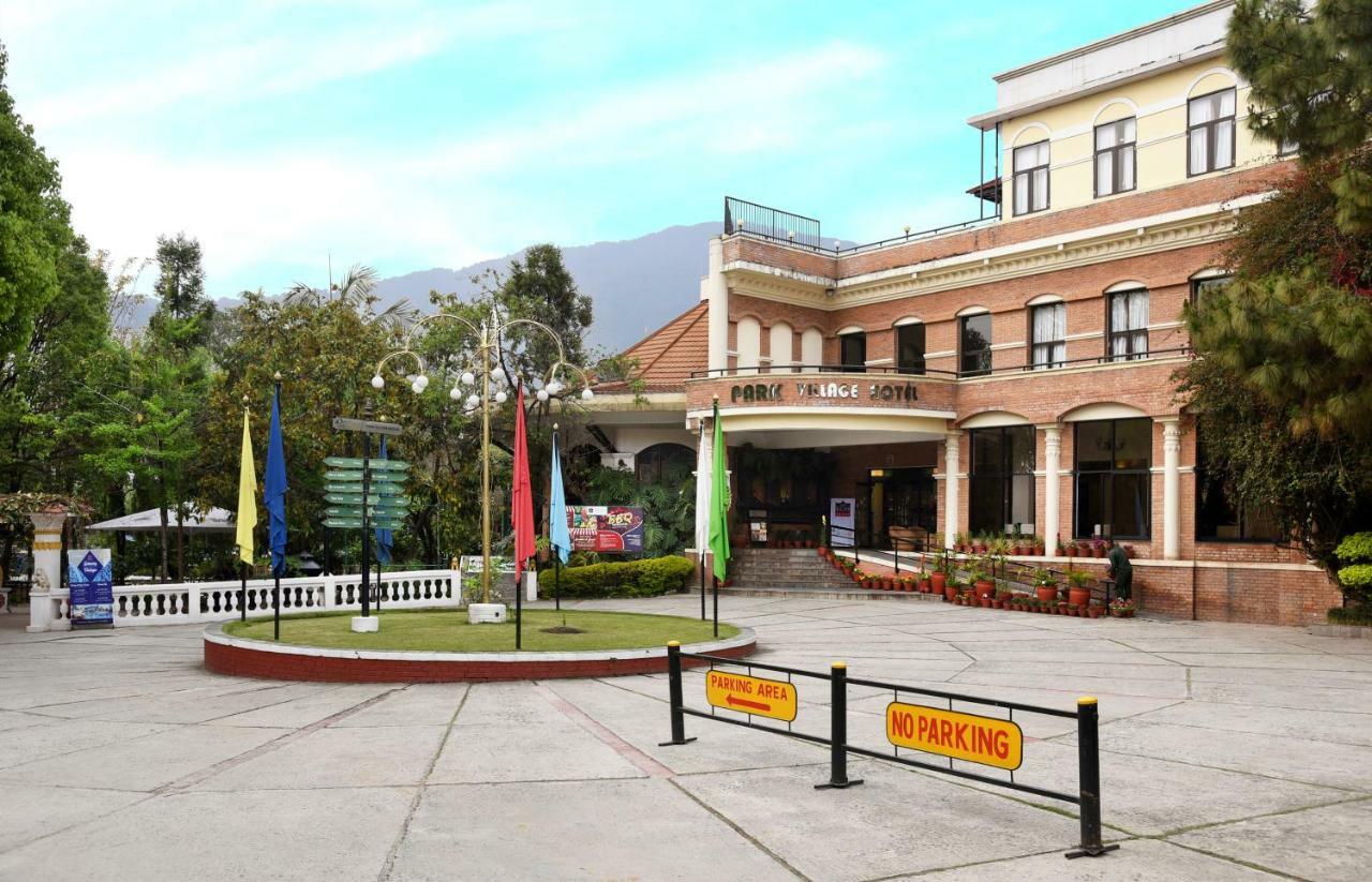 Park Village Resort By Kgh Group Катманду Экстерьер фото